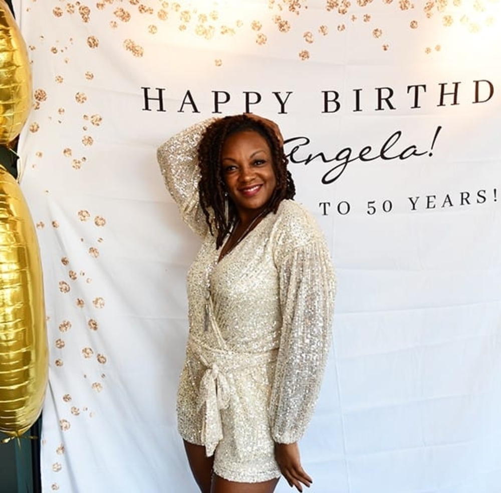 Meet your Posher, Angela
